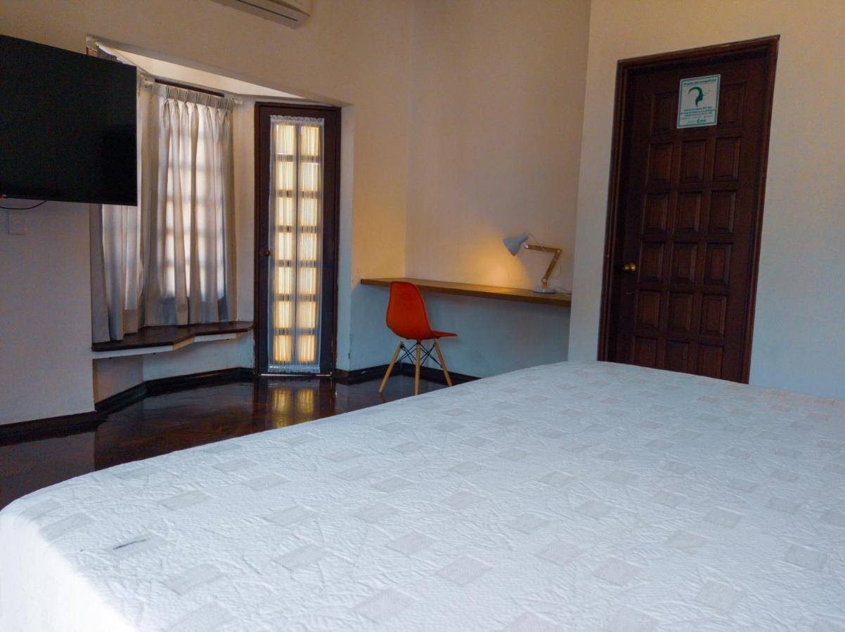 Hotel Boutique La Casa De Piedra Кали Екстериор снимка
