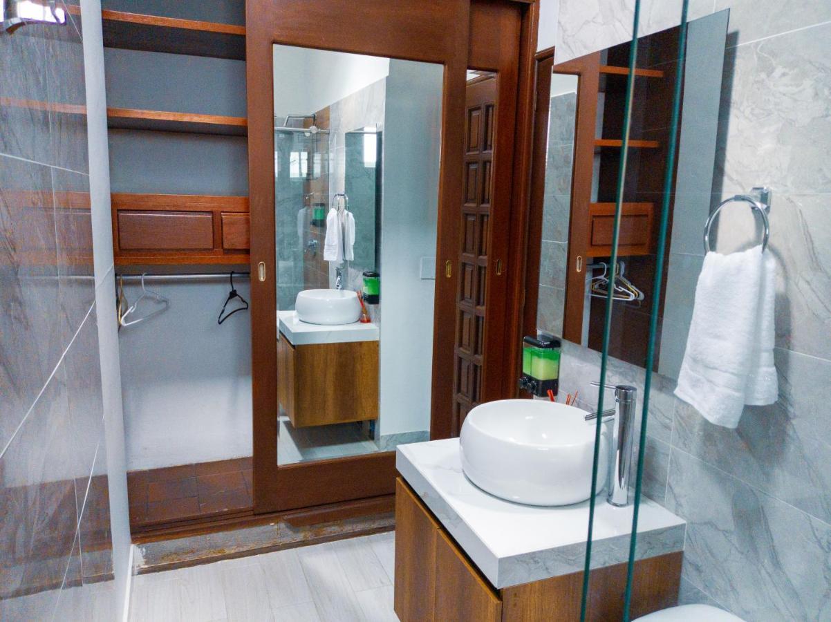 Hotel Boutique La Casa De Piedra Кали Екстериор снимка