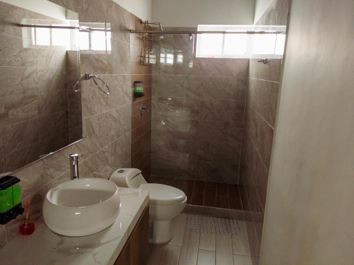 Hotel Boutique La Casa De Piedra Кали Екстериор снимка