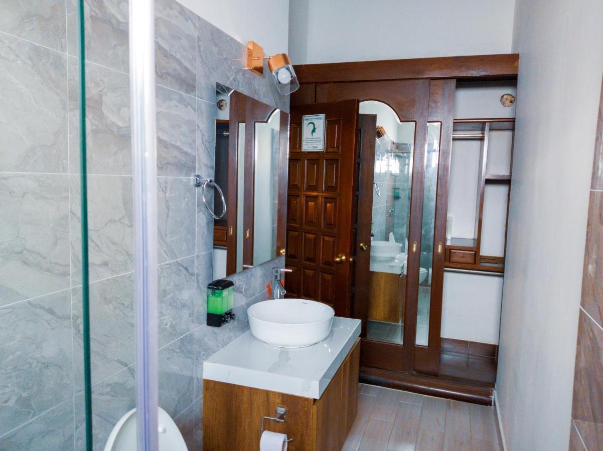 Hotel Boutique La Casa De Piedra Кали Екстериор снимка