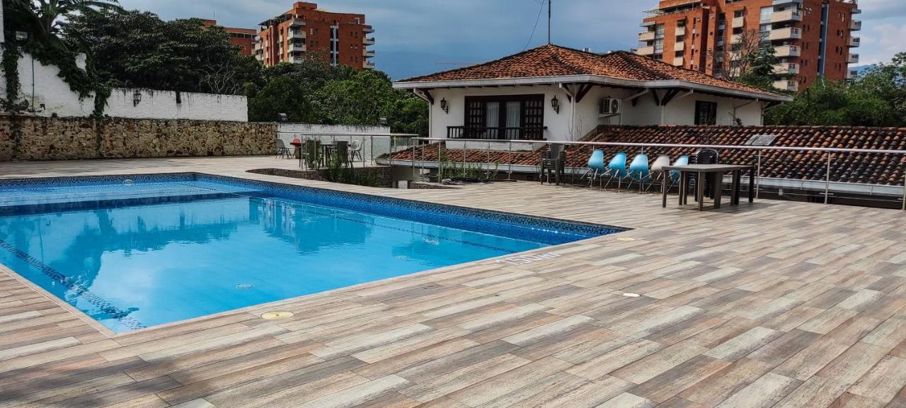 Hotel Boutique La Casa De Piedra Кали Екстериор снимка