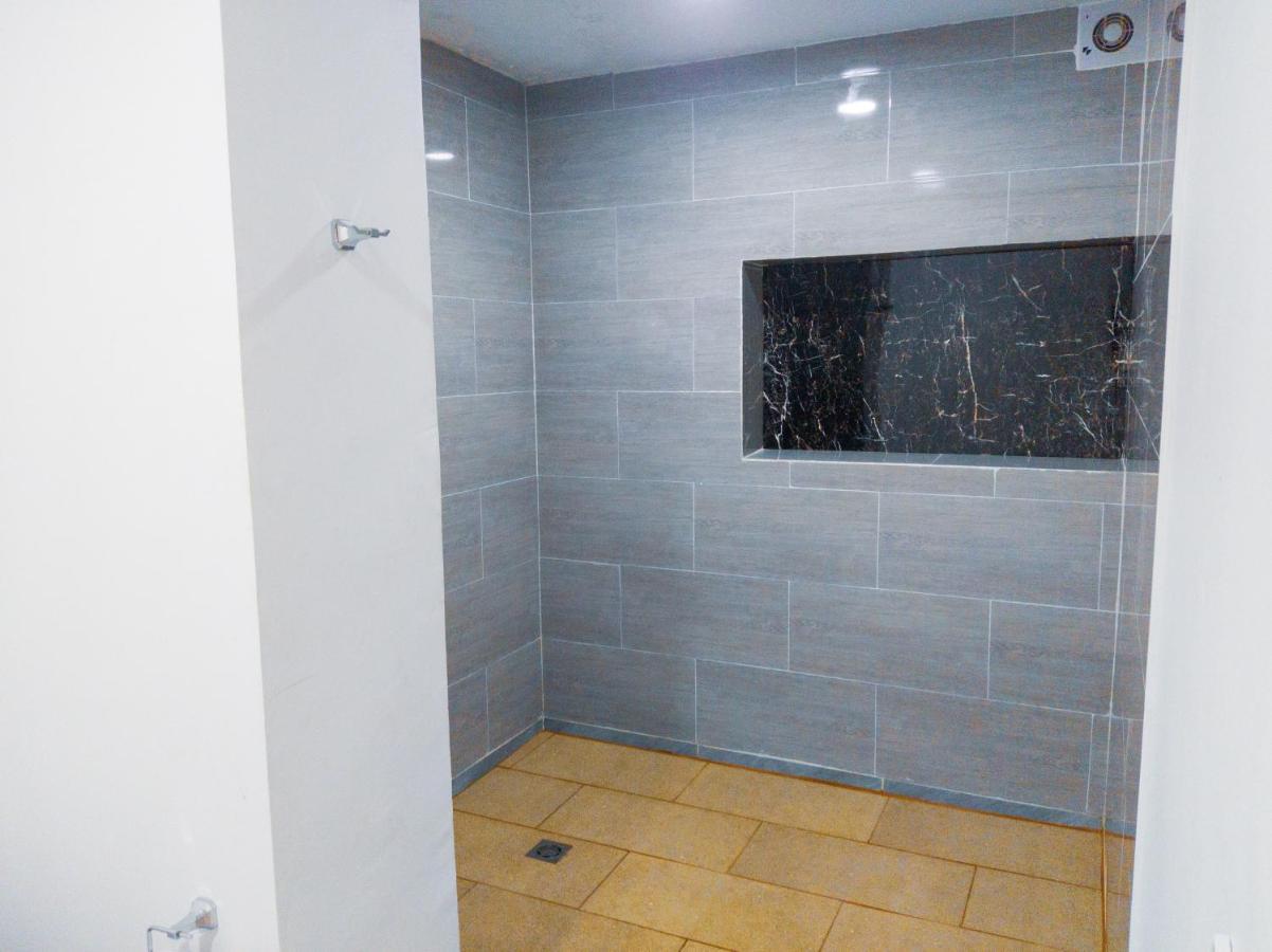 Hotel Boutique La Casa De Piedra Кали Екстериор снимка
