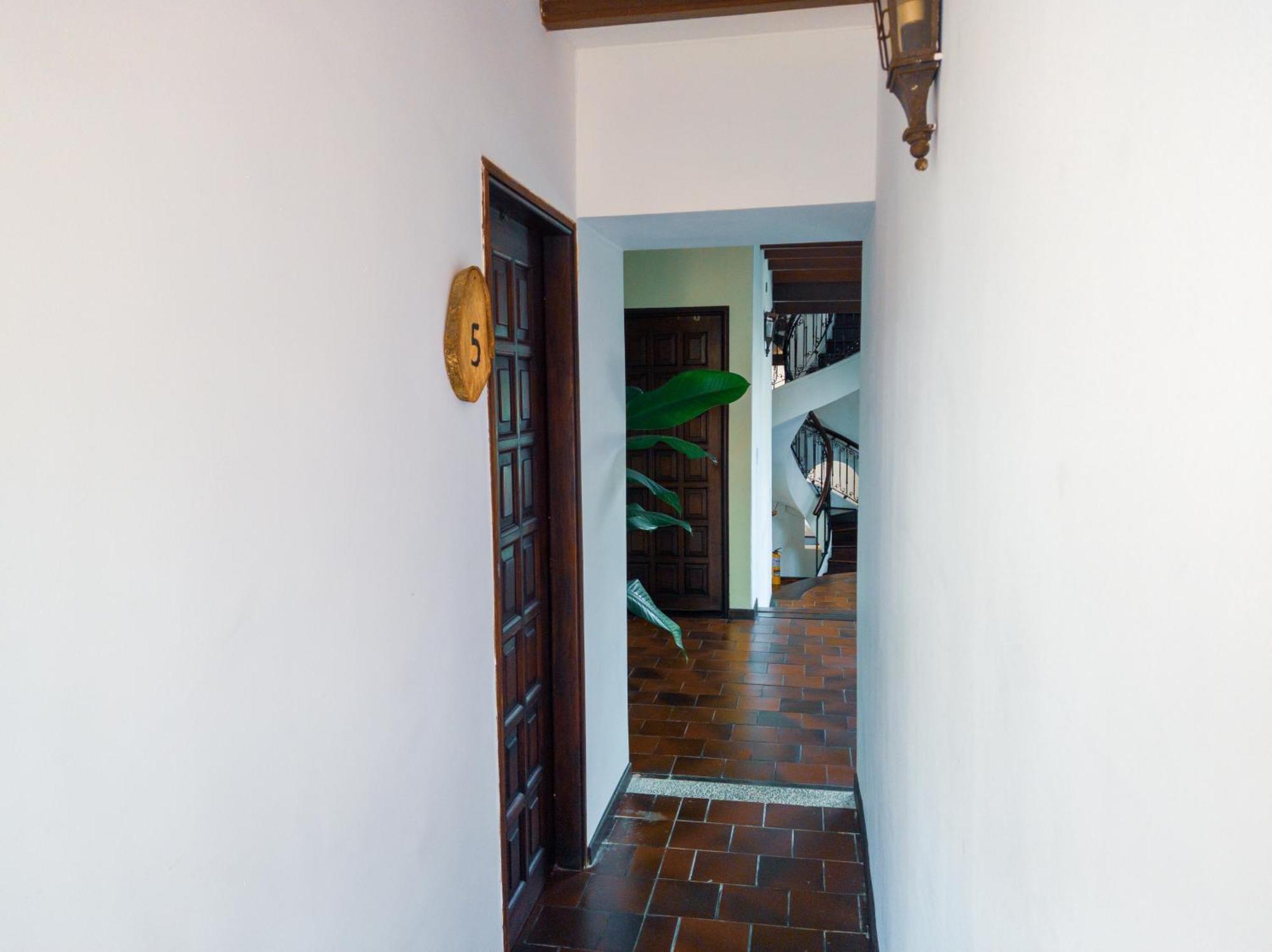 Hotel Boutique La Casa De Piedra Кали Екстериор снимка